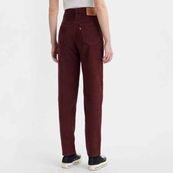 NWT Levis High Waisted Mom Jeans in Decadent Chocolate - Picture 3 of 12